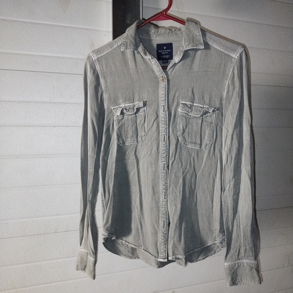 American Eagle Outfitters Other - American Eagle Outfitters Light Gray Casual Button-Down Shirt